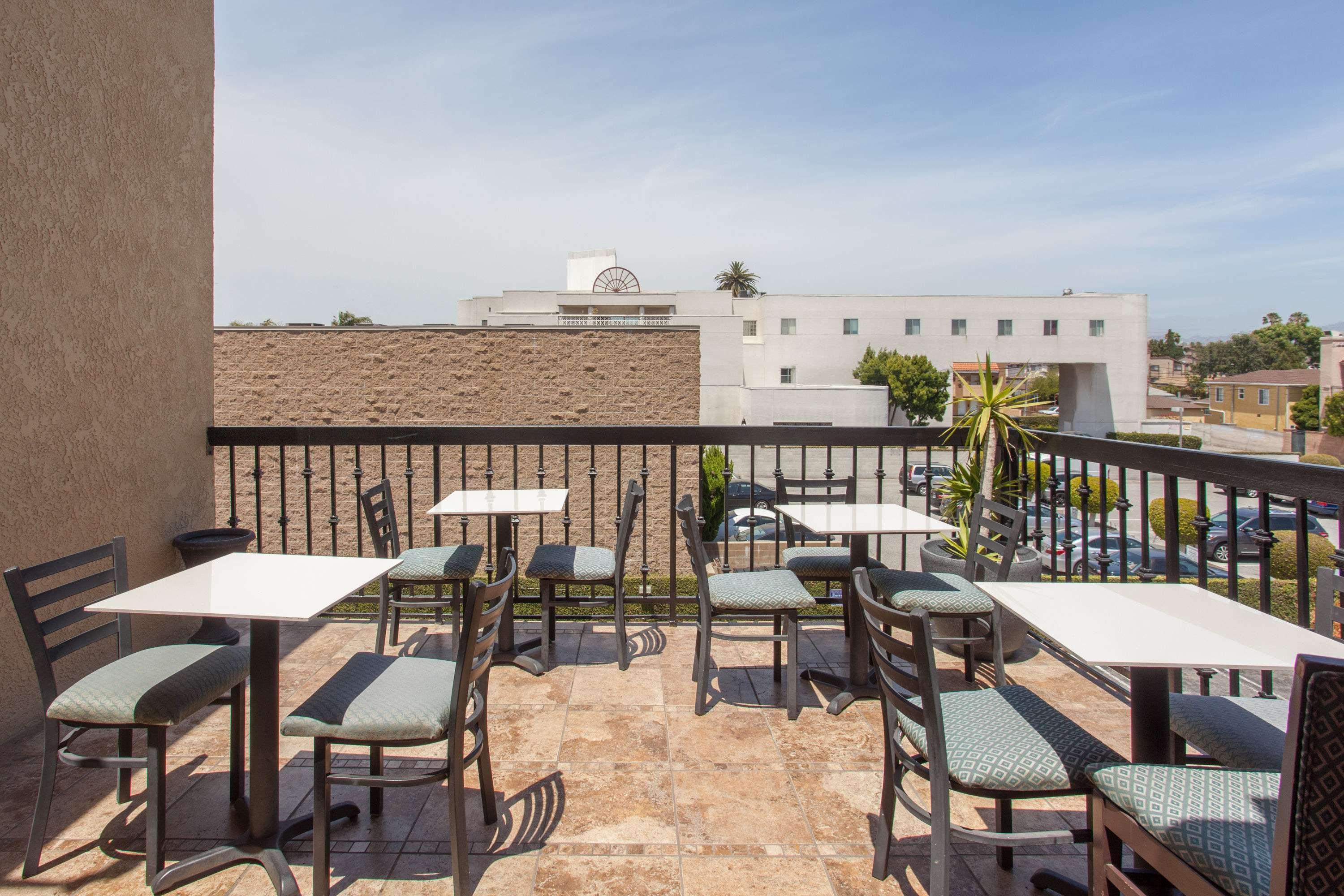 Ramada By Wyndham Culver City Los Angeles Extérieur photo