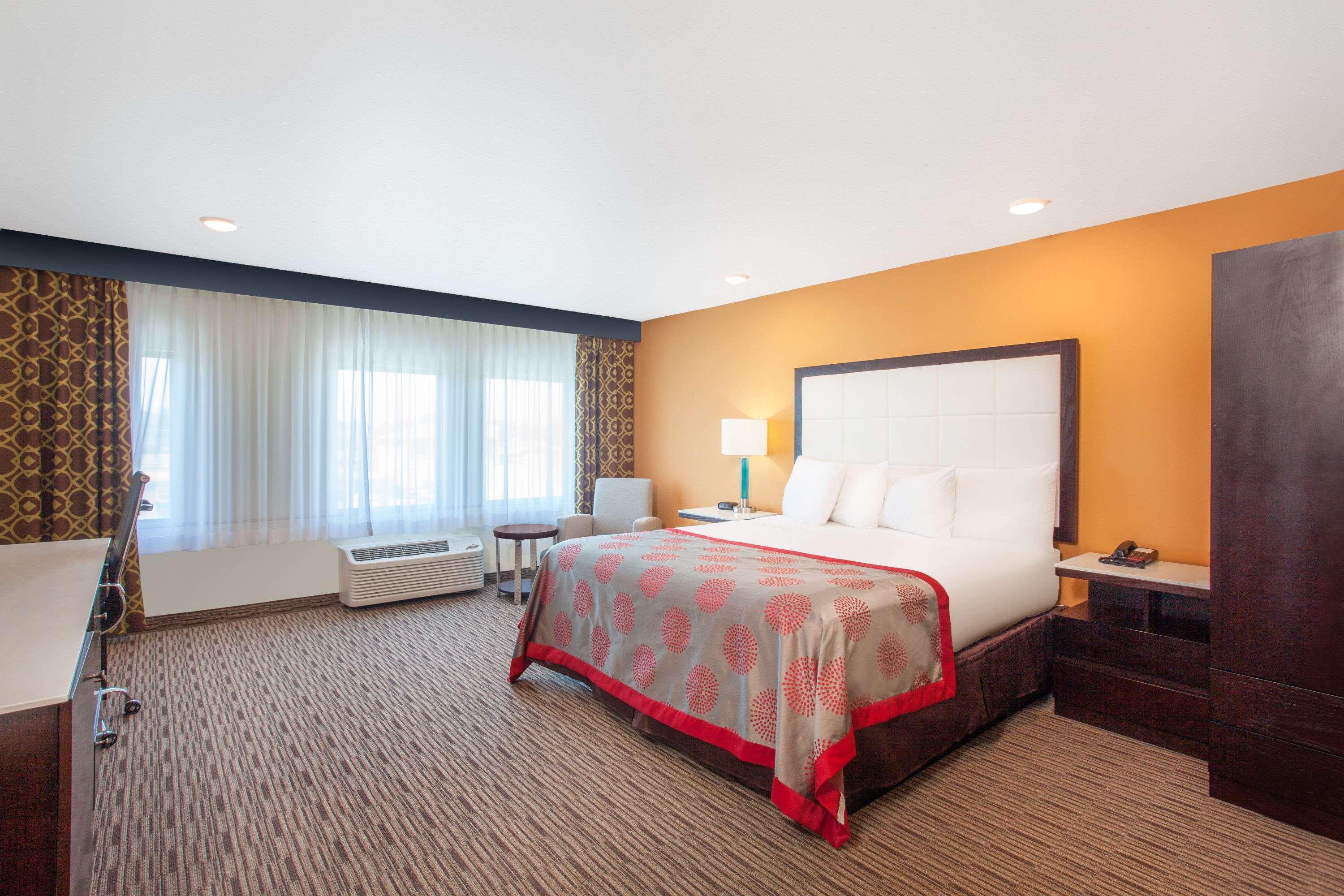 Ramada By Wyndham Culver City Los Angeles Extérieur photo