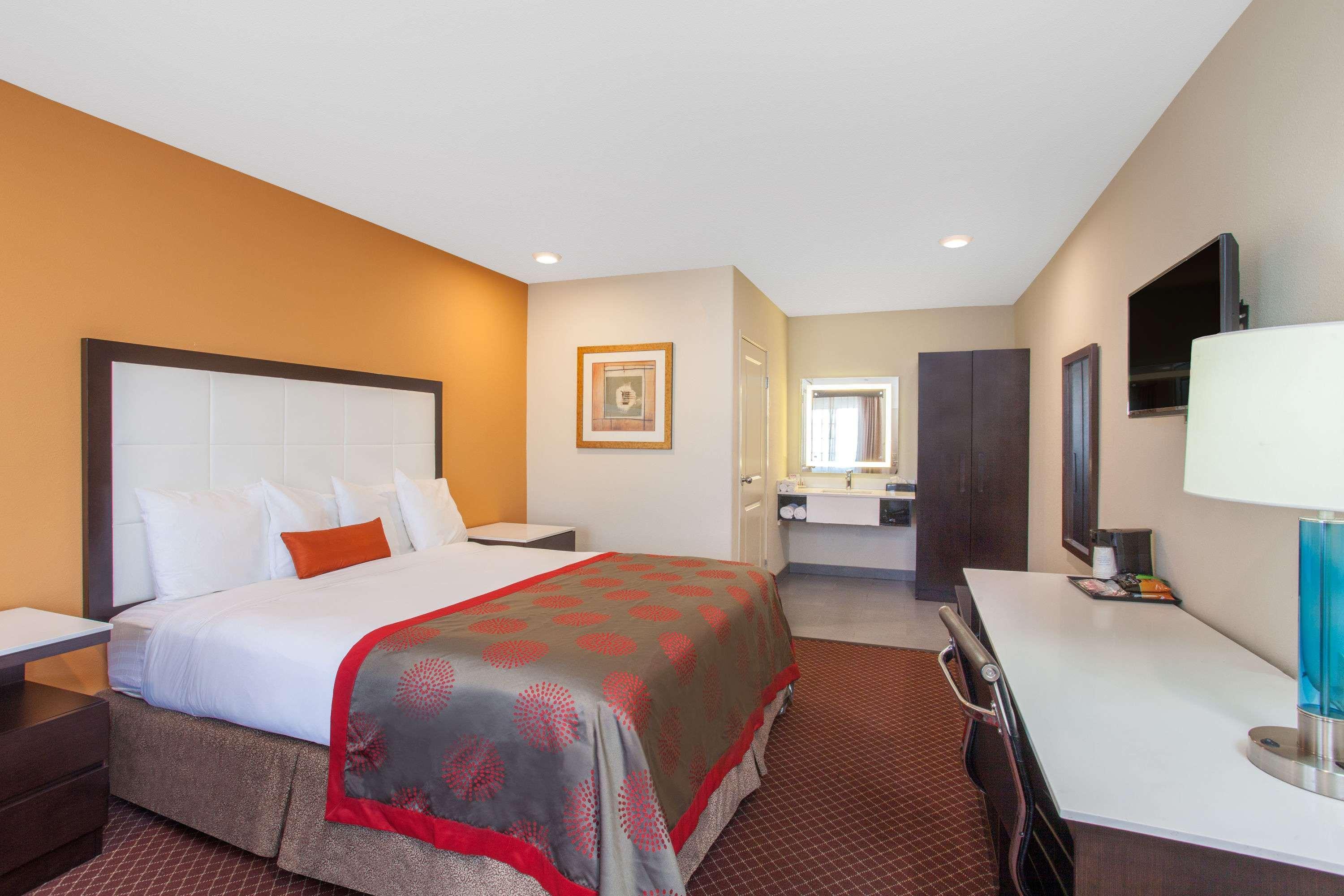 Ramada By Wyndham Culver City Los Angeles Extérieur photo