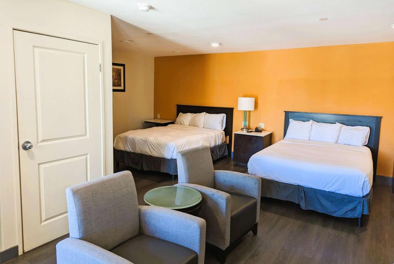 Ramada By Wyndham Culver City Los Angeles Extérieur photo