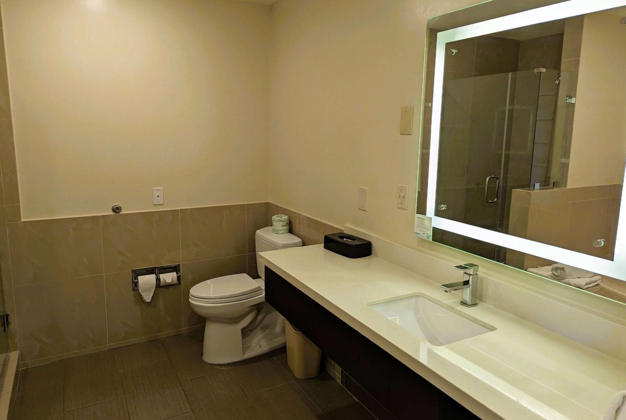 Ramada By Wyndham Culver City Los Angeles Extérieur photo